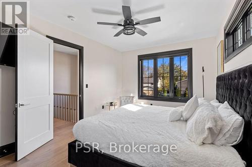 308 Appleby Line, Burlington, ON - Indoor Photo Showing Bedroom