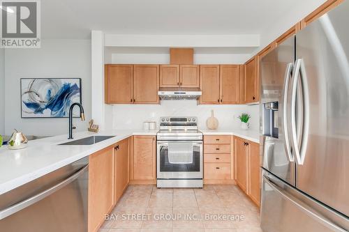 929 Ledbury Crescent, Mississauga, ON - Indoor Photo Showing Kitchen