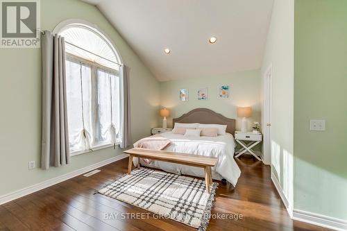 929 Ledbury Crescent, Mississauga, ON - Indoor Photo Showing Bedroom