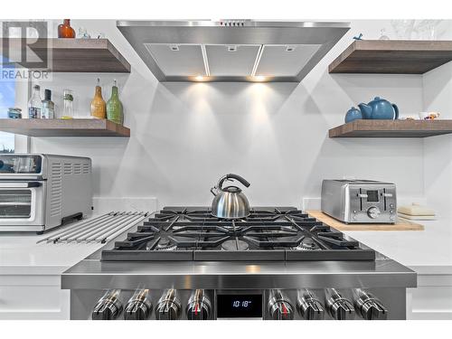 2763 Valleyview Drive, Blind Bay, BC - Indoor Photo Showing Kitchen