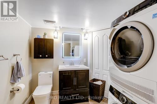 5980 Manzanillo Crescent, Mississauga, ON - Indoor Photo Showing Laundry Room