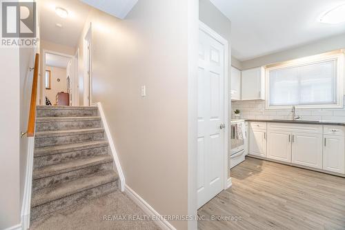 Access to upper level bedrooms - 2000 Silverberry Crescent, Mississauga, ON - Indoor