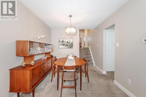 Dining Room space is perfect for entertaining - 2000 Silverberry Crescent, Mississauga, ON - Indoor Photo Showing Dining Room