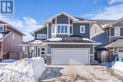 207 Eaton CRESCENT  Saskatoon, SK S7V 0H3