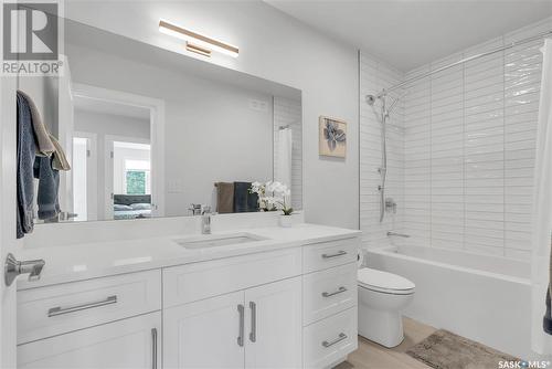 1418 10Th Street E, Saskatoon, SK - Indoor Photo Showing Bathroom