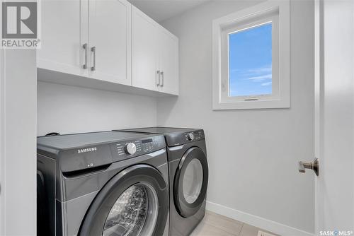 1418 10Th Street E, Saskatoon, SK - Indoor Photo Showing Laundry Room