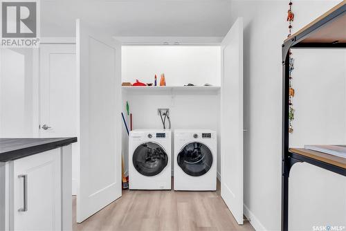 1418 10Th Street E, Saskatoon, SK - Indoor Photo Showing Laundry Room