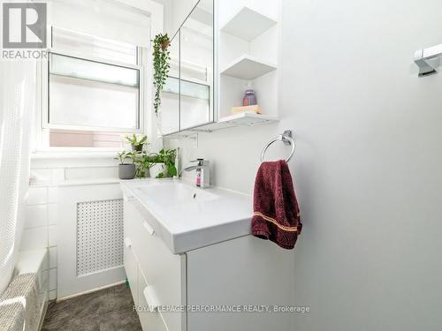 342 Frank Street, Ottawa, ON - Indoor Photo Showing Bathroom