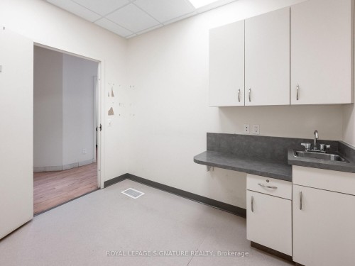 1560- 1562 Queen Street W, Toronto, ON 