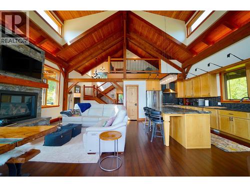 26 Birchgrove Bend, Kaslo, BC - Indoor With Fireplace