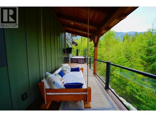 26 Birchgrove Bend, Kaslo, BC - Outdoor With Exterior