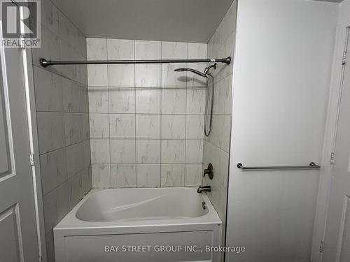 2709 - 1 The Esplanade, Toronto, ON - Indoor Photo Showing Bathroom