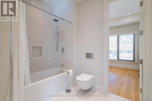 1456 Applewood Road, Mississauga, ON - Indoor Photo Showing Bathroom