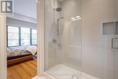 1456 Applewood Road, Mississauga, ON - Indoor Photo Showing Bathroom