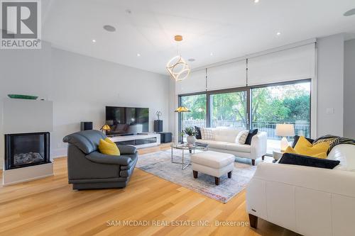 1456 Applewood Road, Mississauga, ON - Indoor Photo Showing Living Room With Fireplace