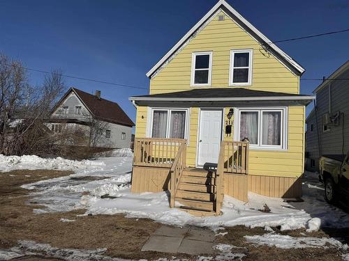 211 Bay Street  Sydney, NS B1N 2K2