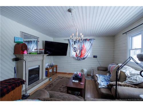 28 Bridgeview St, Plaster Rock, NB 