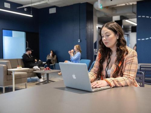 Office - 100-1 Rue Chabanel O., Montréal (Ahuntsic-Cartierville), QC - Indoor