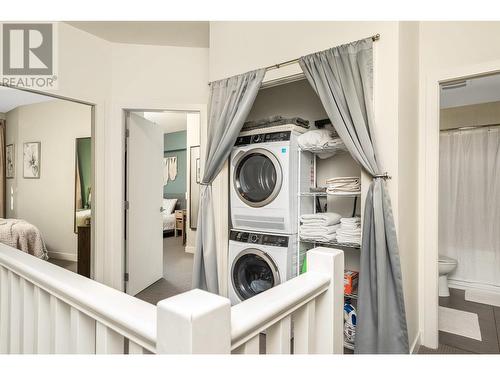 7343 Okanagan Landing Road Unit# 1124, Vernon, BC - Indoor Photo Showing Laundry Room