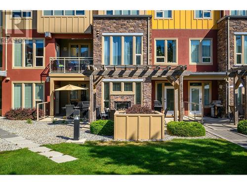 7343 Okanagan Landing Road Unit# 1124, Vernon, BC - Outdoor With Facade