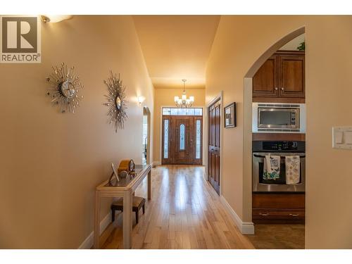 Foyer entry hall - 3210 / 3208 Cory Road, Keremeos, BC 