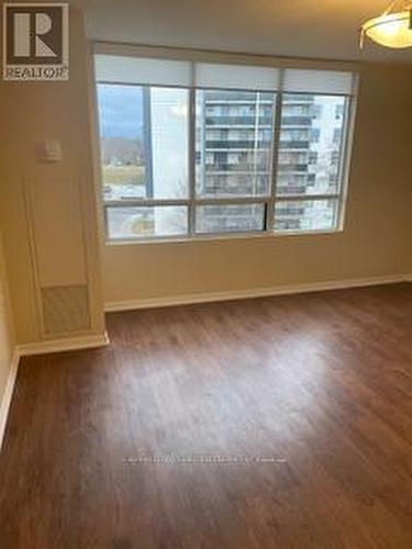 510 - 1056 Queens Avenue, Oakville (Cp College Park), ON 