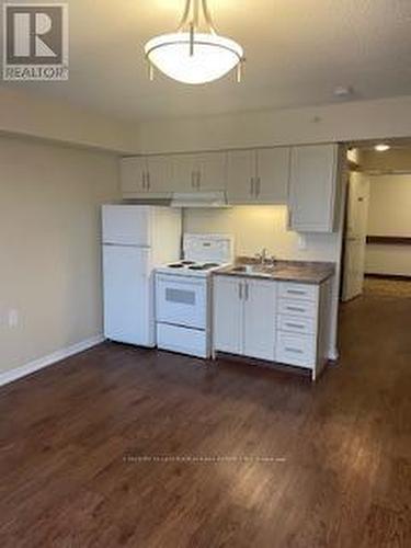 510 - 1056 Queens Avenue, Oakville (Cp College Park), ON 