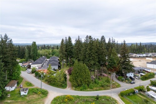 476 Old Petersen Rd, Campbell River, BC 