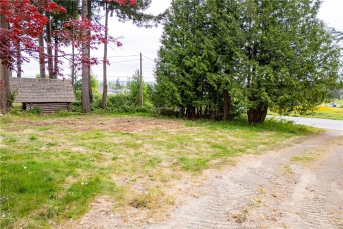 476 Old Petersen Rd, Campbell River, BC 