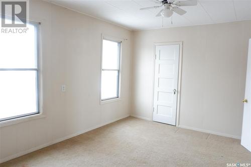 405 4Th Avenue E, Assiniboia, SK - Indoor Photo Showing Other Room