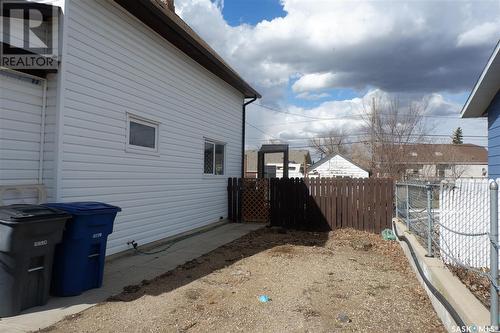 405 4Th Avenue E, Assiniboia, SK - Outdoor With Exterior
