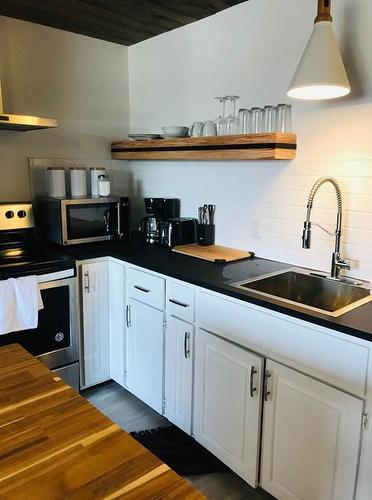 Cuisine - 108 8E Rue, Rouyn-Noranda, QC - Indoor Photo Showing Kitchen