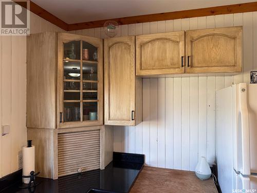 103 1St Street E, Frontier, SK - Indoor