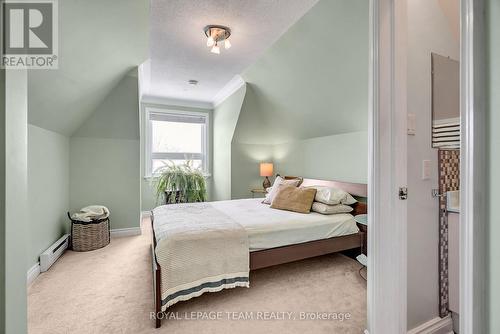 1345 Potter Drive, Ottawa, ON - Indoor Photo Showing Bedroom