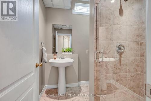 1345 Potter Drive, Ottawa, ON - Indoor Photo Showing Bathroom