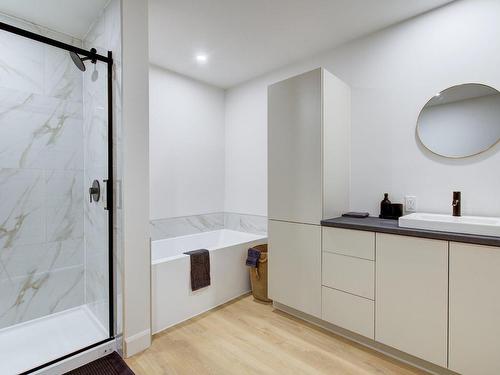 Bathroom - 201-2061 Ch. Ridge, Huntingdon, QC - Indoor Photo Showing Bathroom