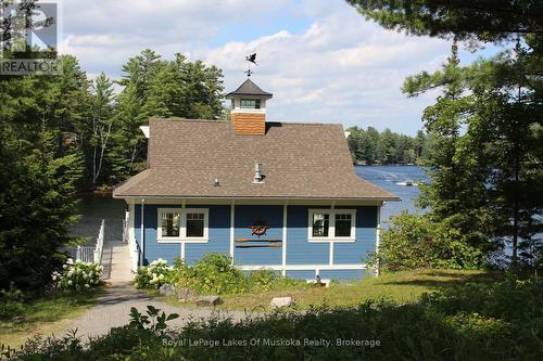 boathouse for catching some sun - V 14 W 3 - 1020 Birch Glen Road, Lake Of Bays (Mclean), ON - Outdoor