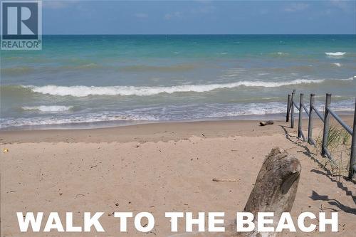 3515 Paul Crescent, Plympton-Wyoming, ON - Outdoor With View