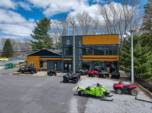 200 16e Avenue O.  Venise-En-Québec, QC J0J 2K0