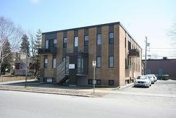 1-212 Av. du Lac  Rouyn-Noranda, QC J9X 4N7