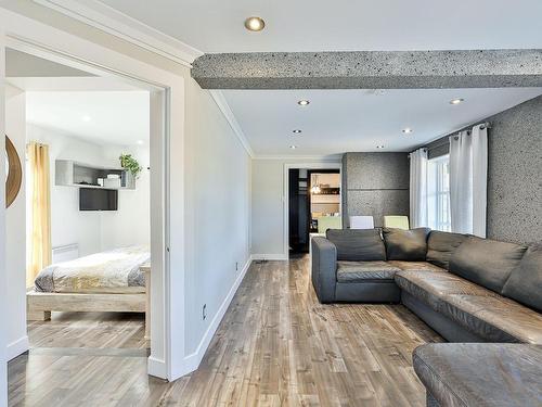 Salon - 6680Z Boul. Laurier, Terrebonne (La Plaine), QC - Indoor Photo Showing Living Room