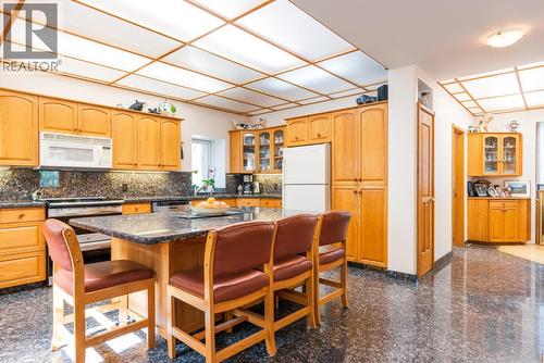 6302 Marsden Road, Nelson, BC - Indoor