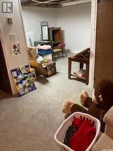 321 1St Street W, Ponteix, SK - Indoor