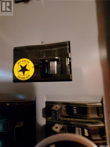 321 1St Street W, Ponteix, SK - Indoor