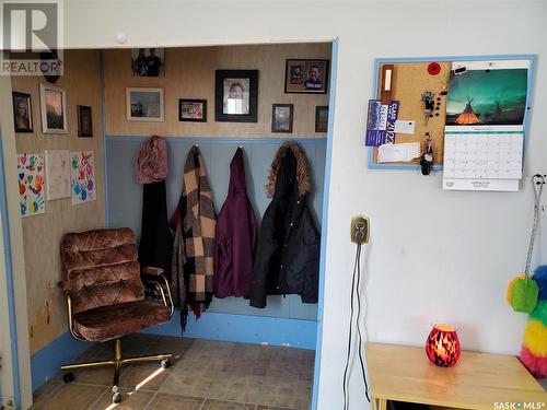 321 1St Street W, Ponteix, SK - Indoor Photo Showing Other Room
