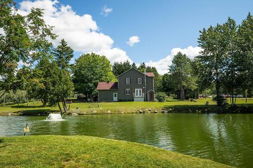 Vue sur l'eau - 110 1Er Rang, Saint-Romain, QC 