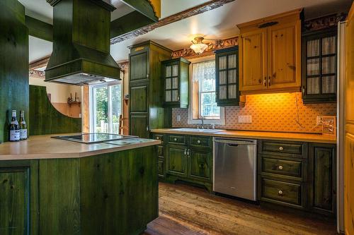 Cuisine - 110 1Er Rang, Saint-Romain, QC 