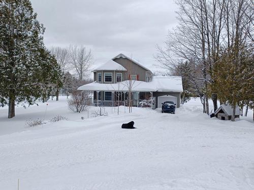 Façade - 110 1Er Rang, Saint-Romain, QC 