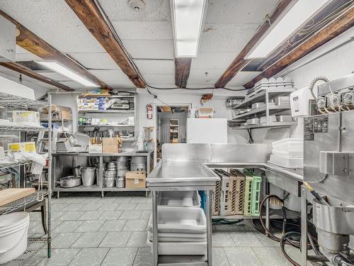 Kitchen - 595 Grande Allée E., Québec (La Cité-Limoilou), QC 