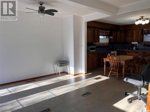 609 B Avenue W, Wynyard, SK - Indoor